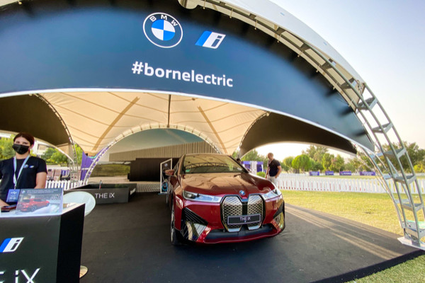 Electro BMW presentation projecy view 5