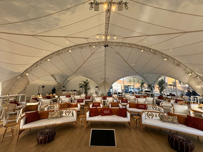 /tents/Arch_Square_20x20/2.jpg